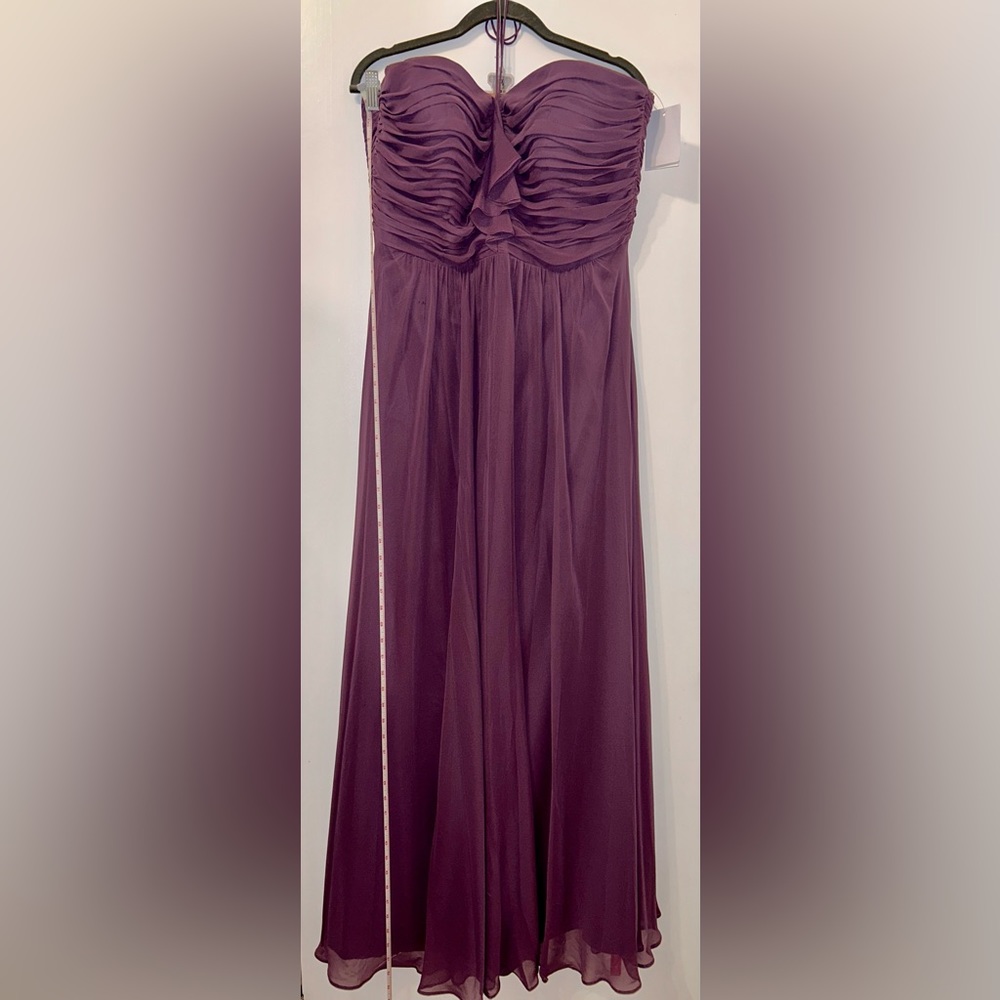 NWT Jenny Yoo Purple (color of royalty) fits l12, & Prices to Sell!  Worth $300